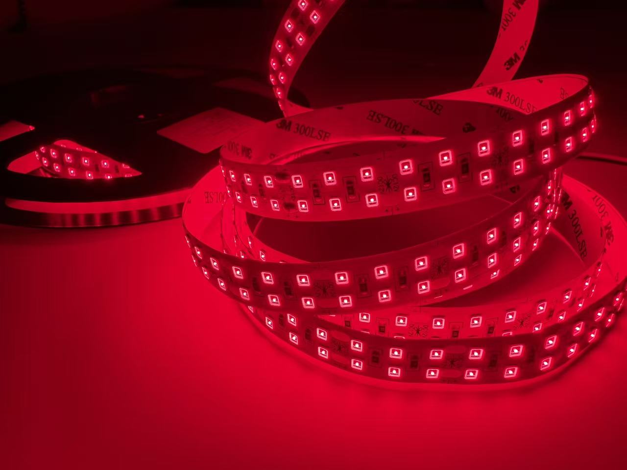 660–670nm SMD2835 DC12V Red LED Strip Light – Deep Red Light for Therapy & Growth, 60/120/240 LEDs/m, 5 Meters, IP00/IP65
